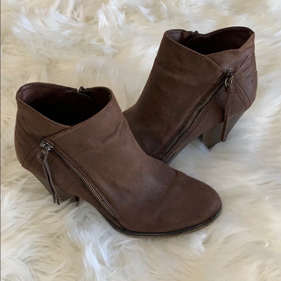 Excellent condition Mia brown suede leather bootie - Picture 3 of 8